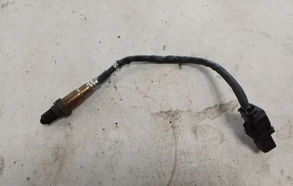 BMW 5 F10 F11 Lambda probe sensor 0281004018 779160003