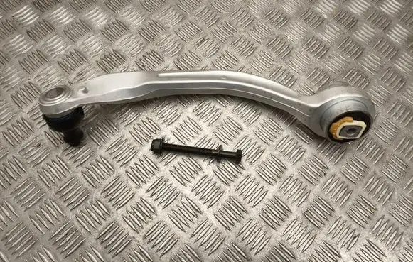 Volkswagen PASSAT B5 Front lower control arm/wishbone 4D0407694N