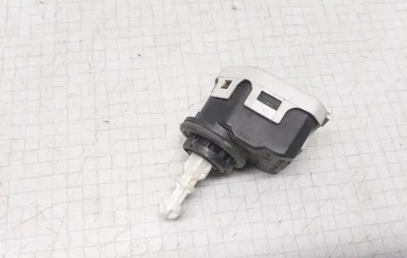 Opel Vectra C Headlight level adjustment motor 00787806