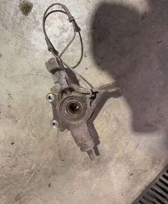 Citroen Berlingo Front wheel hub