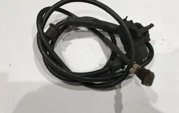 Mitsubishi Carisma ABS brake wheel speed sensor 0265006294