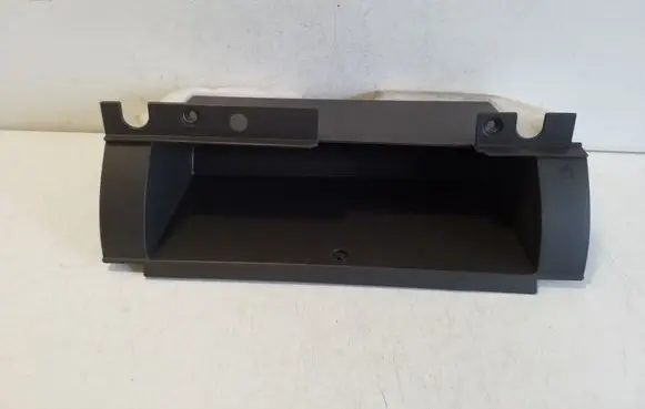 Nissan Pathfinder R51 Glove box
