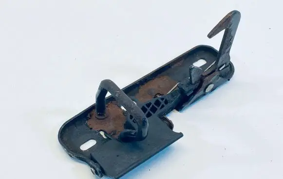 Volkswagen Golf V Engine bonnet/hood lock/latch loop/hook 1K0823480