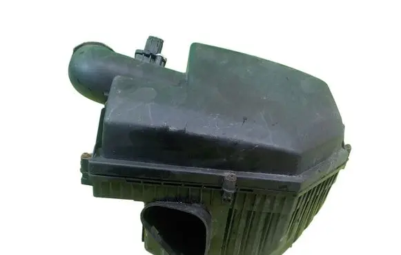 Volvo S60 Air filter box 