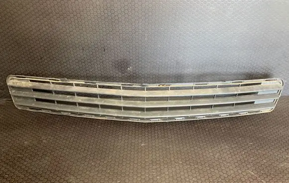 Mercedes-Benz C W204 Front bumper lower grill A2048850023