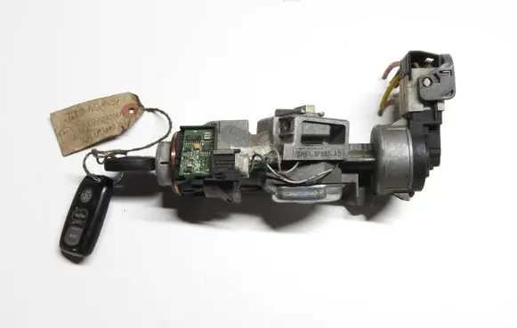 Mazda 3 I Ignition lock 3M51-3F880-AB