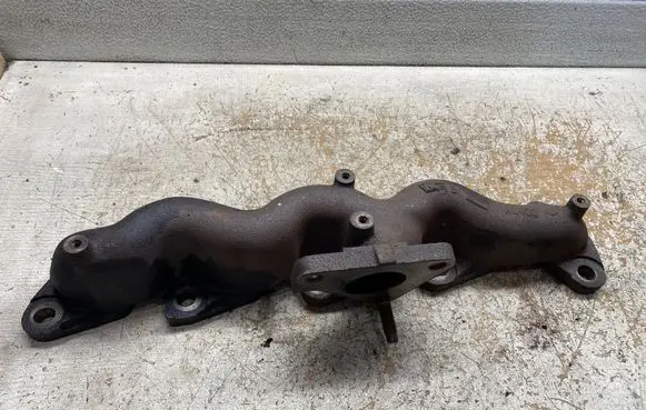 Nissan Almera Tino Exhaust manifold AW400