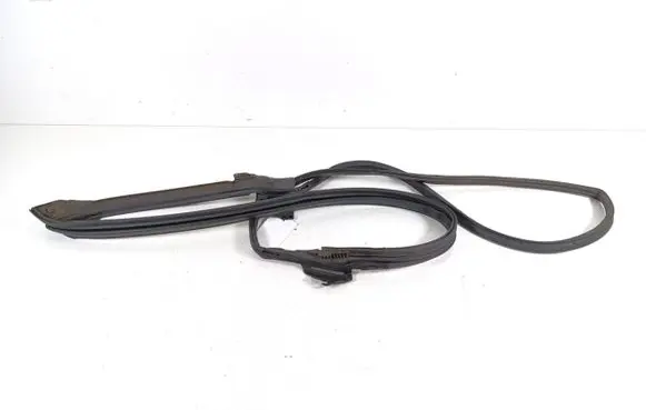 Lexus IS III XE30 Front door rubber seal 6786253050