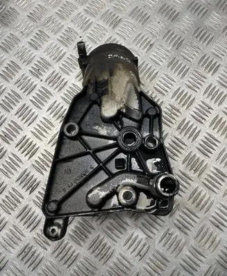 Saab 9-5 Oil filter mounting bracket 6740273386