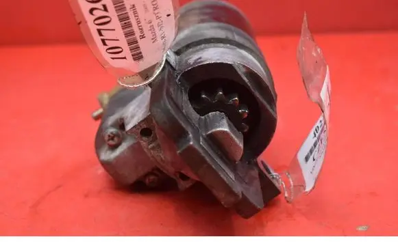 Mazda 6 Starter motor M000T37271