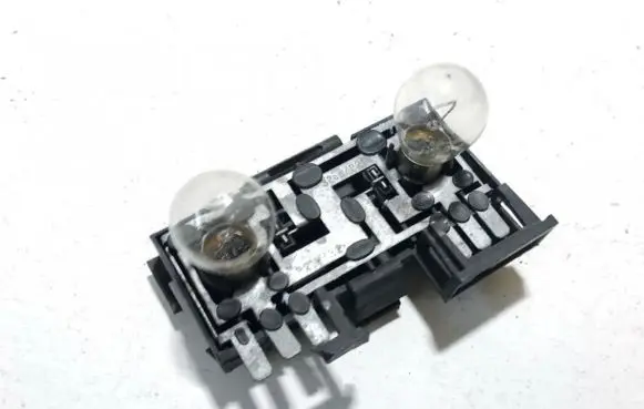 Volkswagen PASSAT B3 Tail light bulb cover holder 333945259