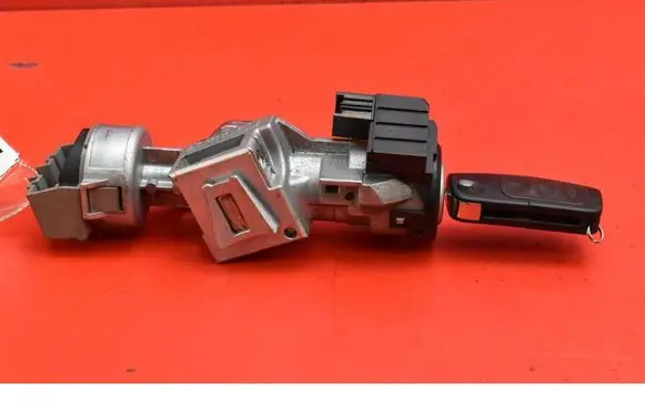 Ford S-MAX Ignition lock 3M513F880AC