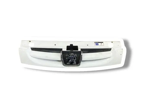 Peugeot Partner Front bumper upper radiator grill 9644758777