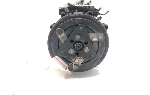 Mazda 3 I Air conditioning (A/C) compressor (pump) 3M5H19D629SA