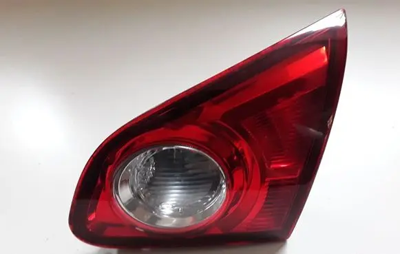 Nissan Qashqai Tailgate rear/tail lights 89071064