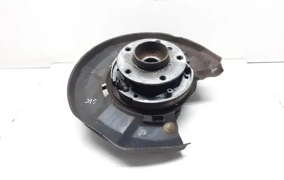 Rear wheel hub spindle/knuckle