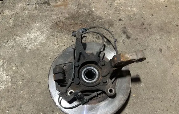 KIA Ceed Front wheel hub spindle knuckle
