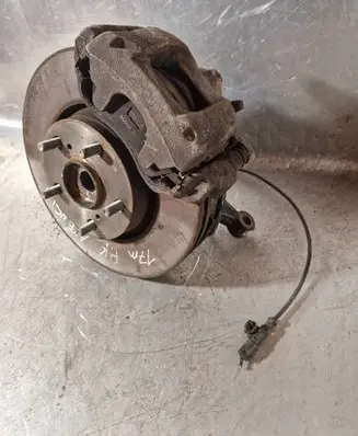 Toyota Avensis T270 Front wheel hub spindle knuckle GFM11