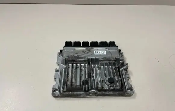 BMW X1 F48 F49 Engine control unit/module 9470916 0261S21500