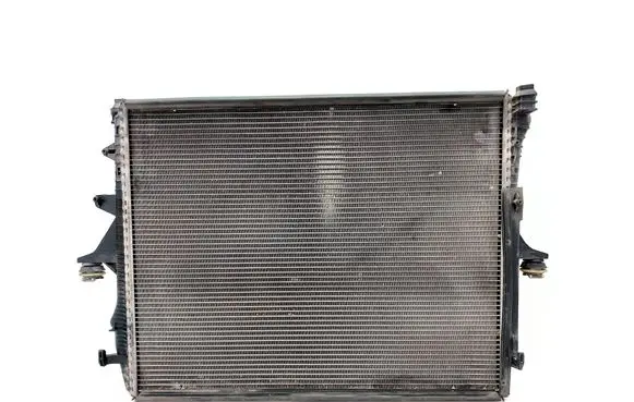 Audi Q7 4L Coolant radiator 7L6121253B K262100801