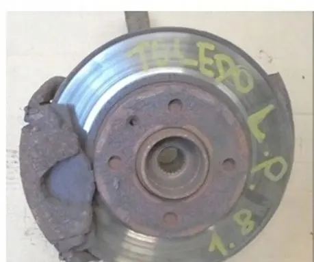 Seat Toledo I (1L) Front wheel hub spindle knuckle