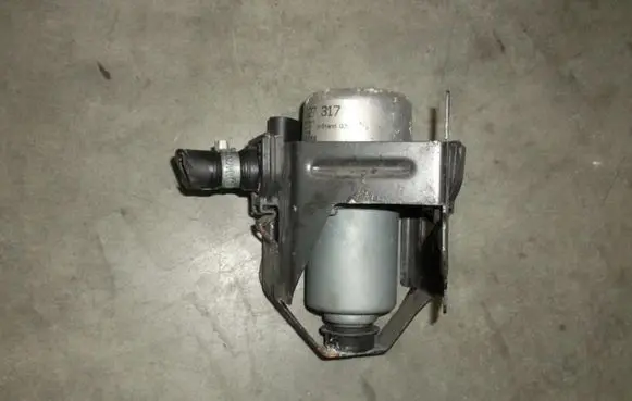Volkswagen PASSAT B5 ABS Pump