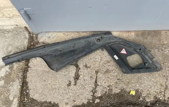 BMW 5 F10 F11 Engine bonnet/hood lock trim molding 51767019803
