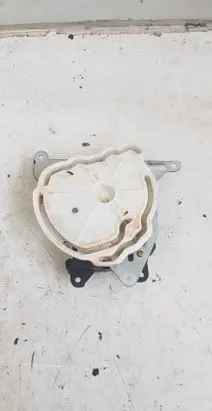 Toyota Avensis T250 Intake manifold valve actuator/motor AE0637008610