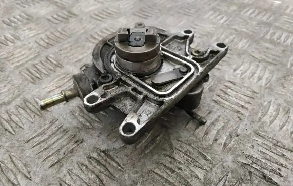 Opel Astra G Vacuum pump 0252738 VAPEC14S