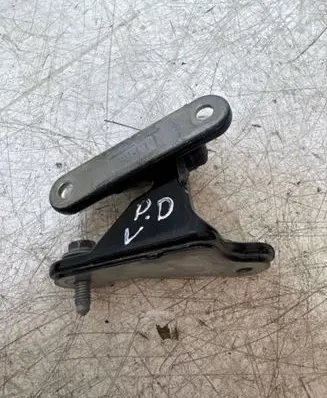 Mercedes-Benz B W245 Front door upper hinge 