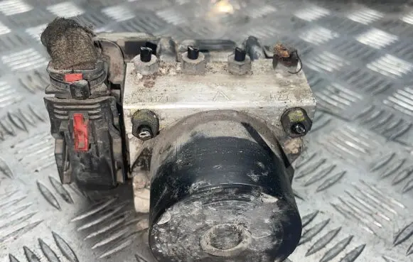 Skoda Roomster (5J) ABS Pump 6R0614117D 07030820436