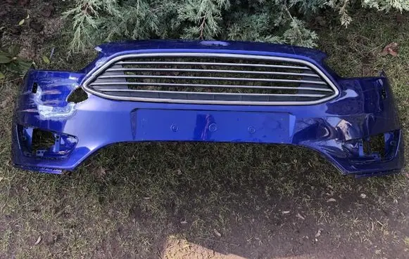 Ford Focus Front bumper F1EB17757A