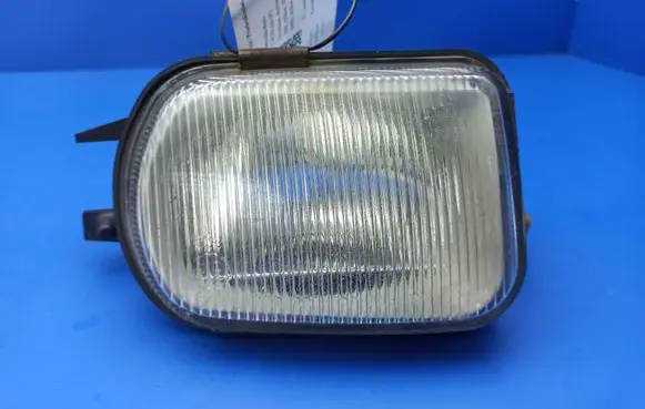 Mercedes-Benz C W203 Front fog light 2158200556 1NA00797601