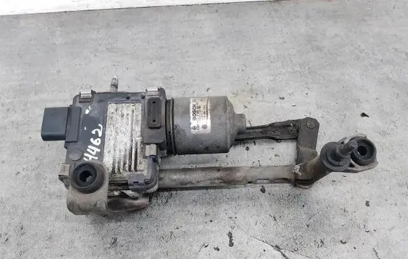 Volkswagen Touran I Front wiper linkage 1T0955119A