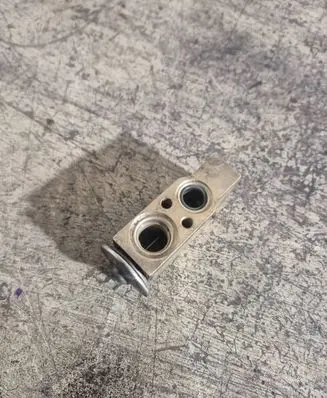 Air conditioning (A/C) expansion valve