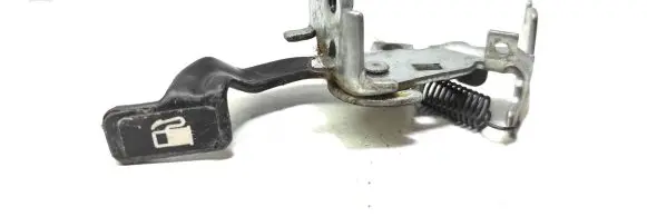 Toyota Corolla Verso E121 Fuel cap release pull handle 