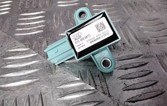 Audi A4 S4 B8 8K Airbag deployment crash/impact sensor 8K0955557C 5WK4380902