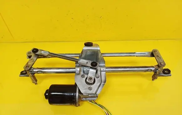 Opel Corsa C Front wiper linkage and motor 24441422