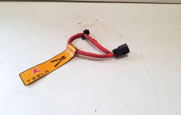 Tesla Model S Battery relay fuse 101558500A