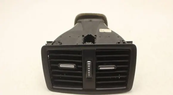 BMW X1 F48 F49 USB socket connector 9292742 BM9F48F49FD 522459