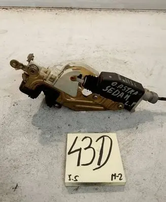 Opel Astra F Front door lock 90449073