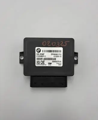 BMW X3 F25 Hand brake control module 6858017 23122010 32620276A