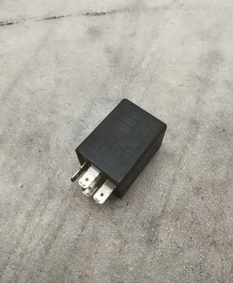 Audi A4 S4 B5 8D Other relay 431955531 5WK1637