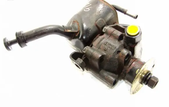 Mazda 626 Power steering pump G03732600F