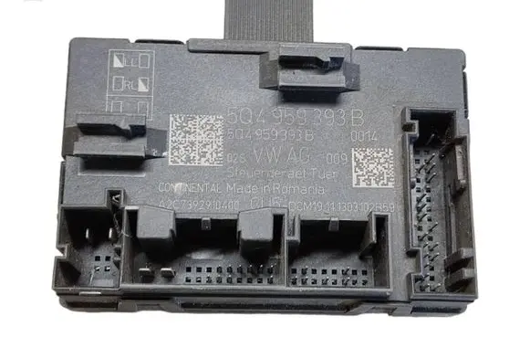 Skoda Octavia Mk3 (5E) Door control unit/module 5Q4959393B A2C7392910400