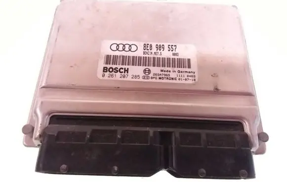 Audi A4 S4 B6 8E 8H Engine control unit/module 8E0909557