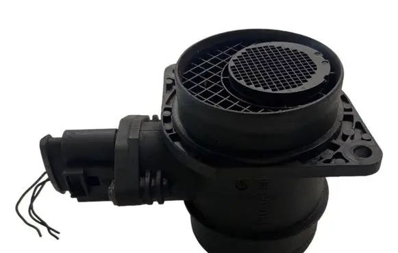 Volkswagen Touran I Mass air flow meter 0281002531 038906461B