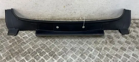Other trunk/boot trim element