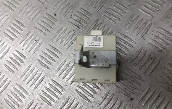 Toyota Avensis T250 Sliding door control unit/module 89741-05070