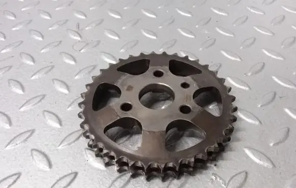Mercedes-Benz S W221 Timing chain sprocket A6420521701 6420521701
